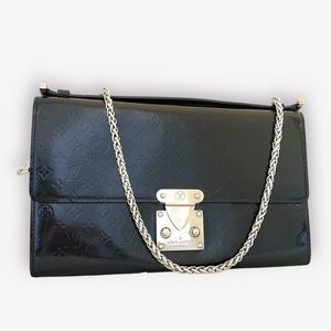 Louis Vuitton Anouchka Pochette